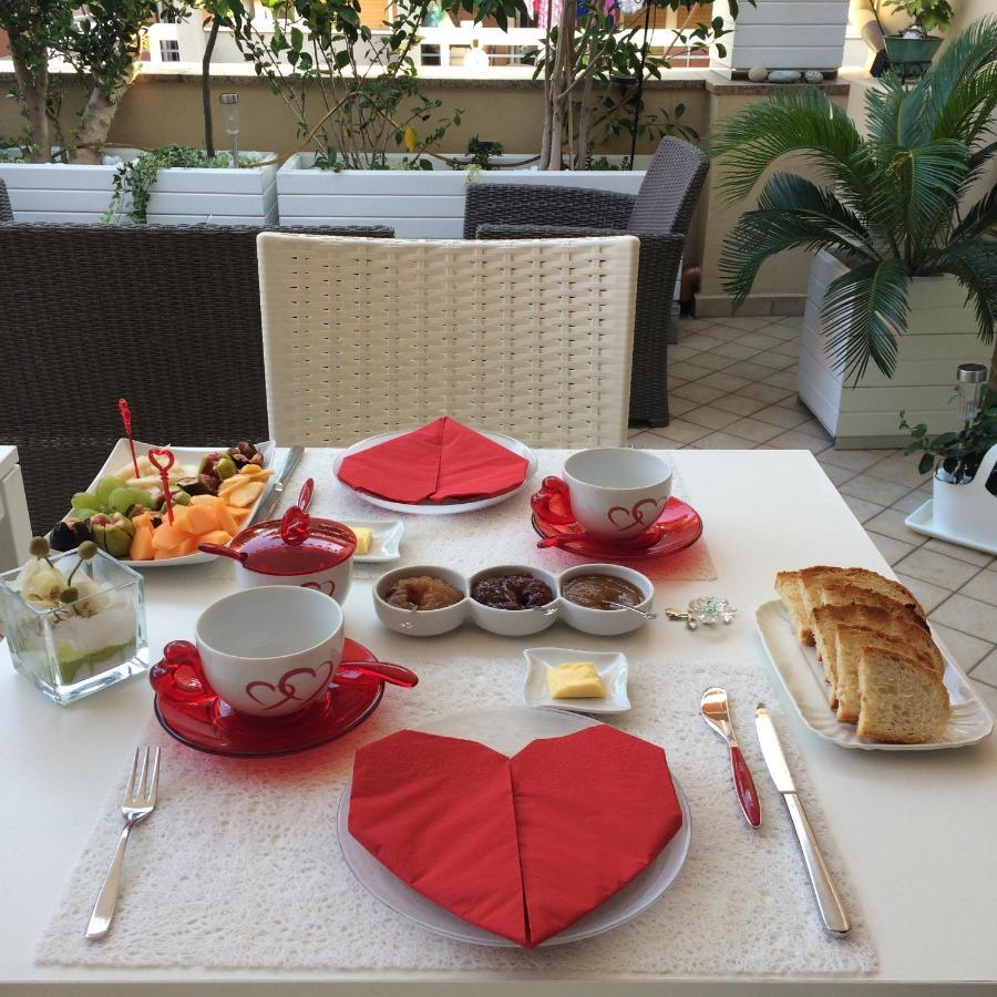 B&B Borgo Marina Бордихера Екстериор снимка