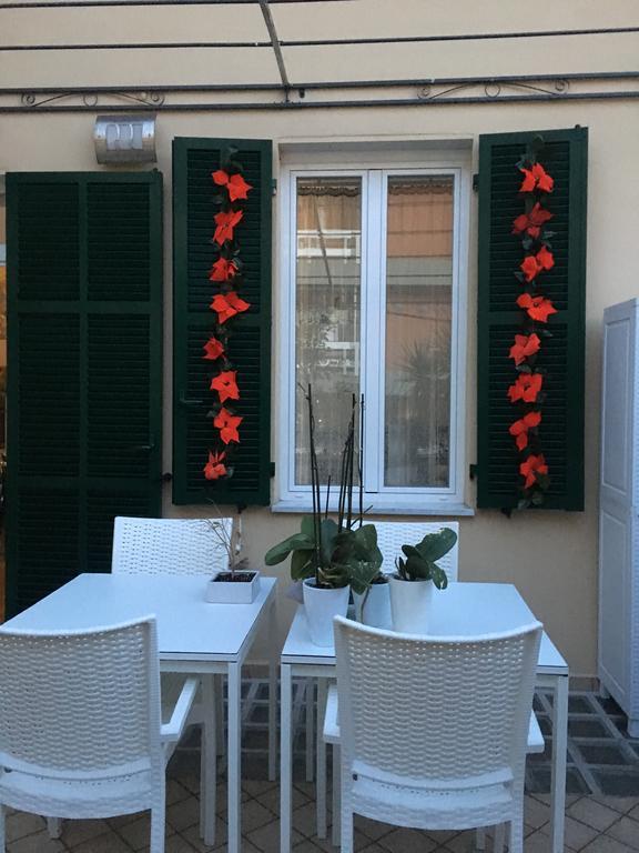 B&B Borgo Marina Бордихера Екстериор снимка