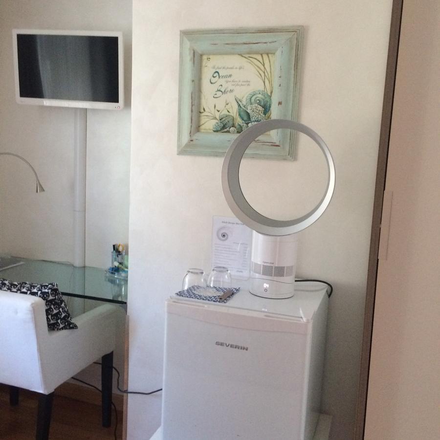 B&B Borgo Marina Бордихера Екстериор снимка