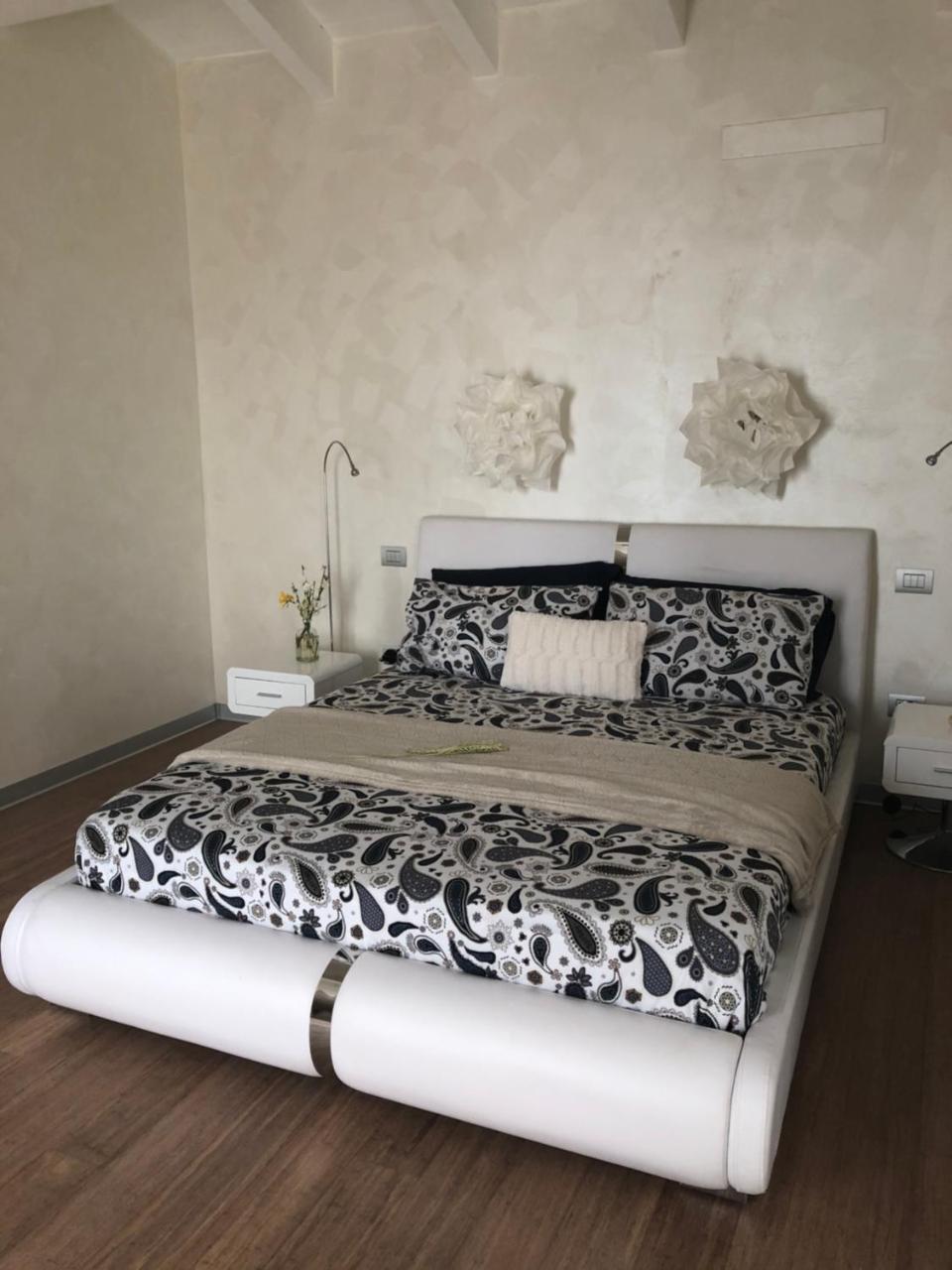 B&B Borgo Marina Бордихера Екстериор снимка