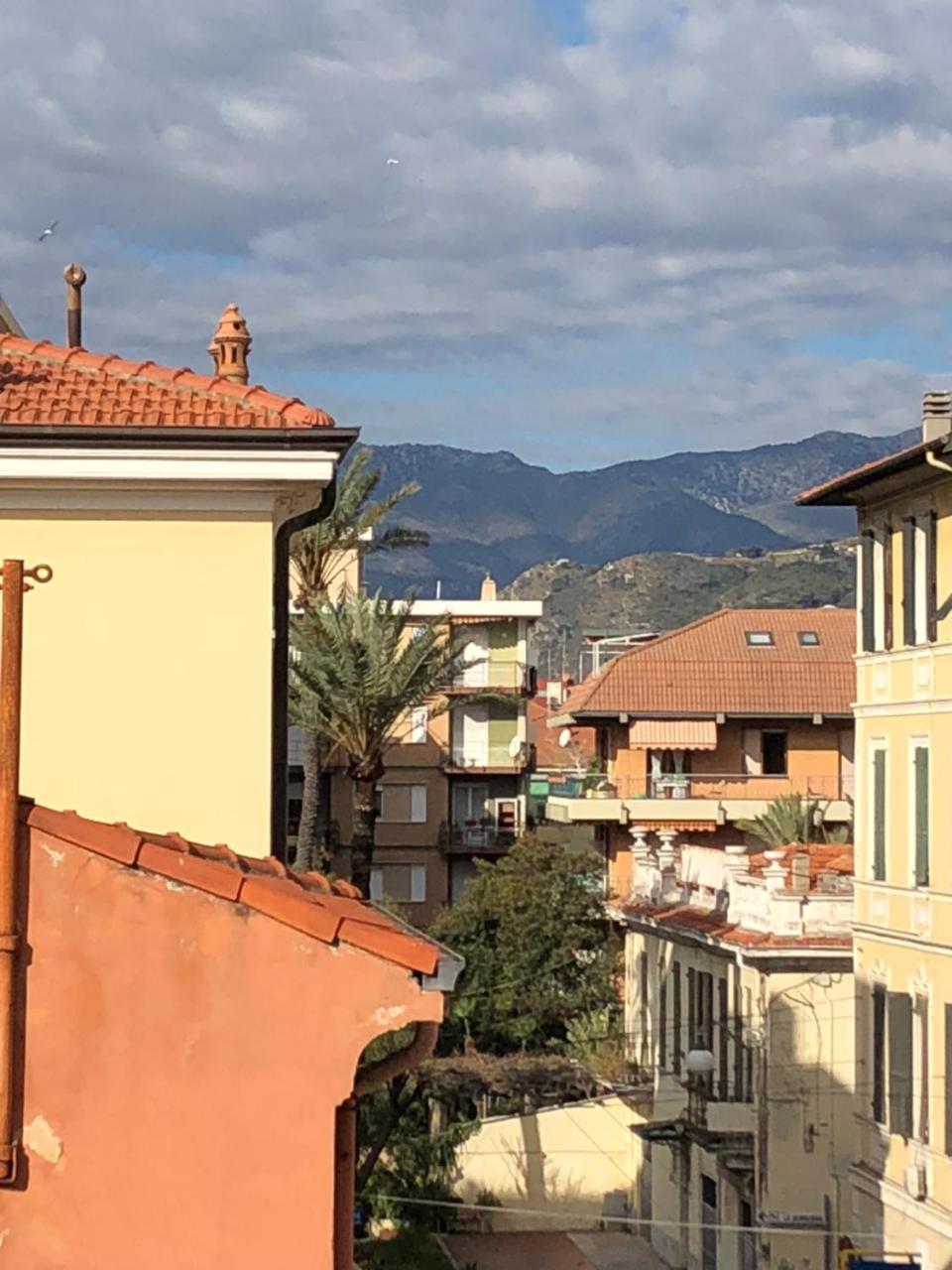 B&B Borgo Marina Бордихера Екстериор снимка